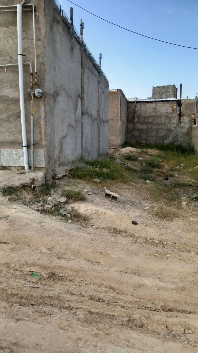 زمین ساحلی ۴