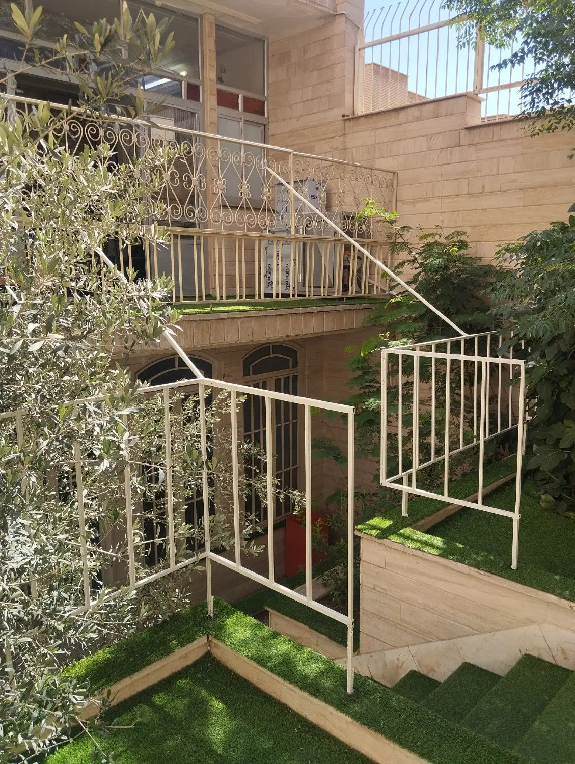 اجاره خانه ویلایی مناسب دبستان و آموزشگاه و موسسات