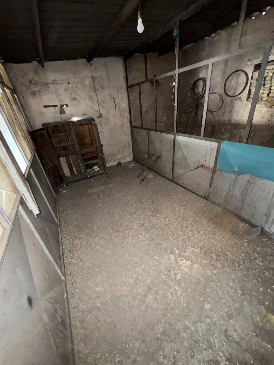 مغازه شاهپور جدید داخل گاراژ