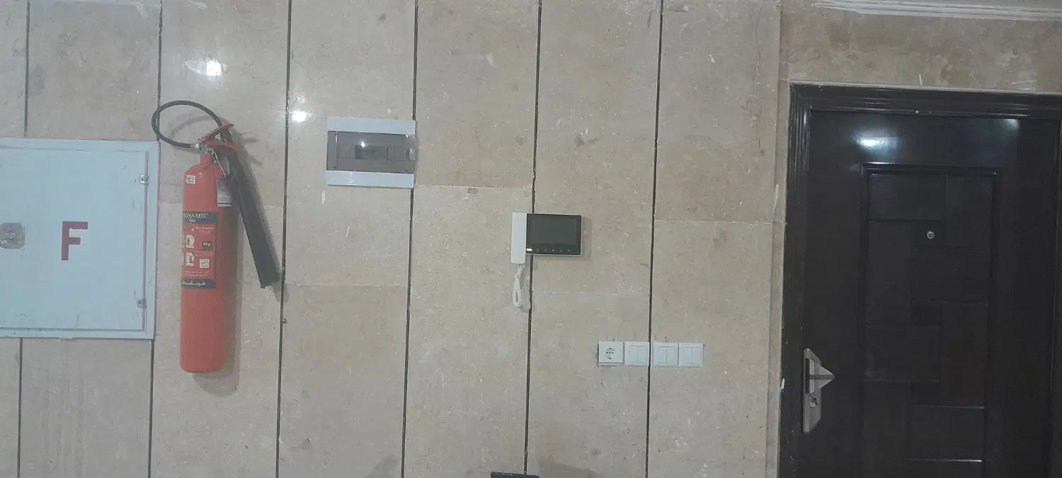 رهن انباری نوساز۱۶۰متری مرکزشهر