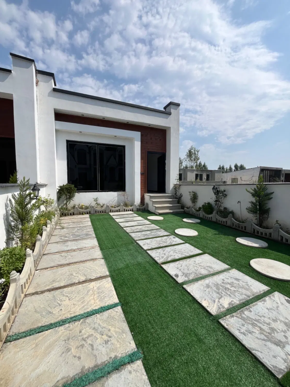 فروشی ویلا شرایطی جاده نور