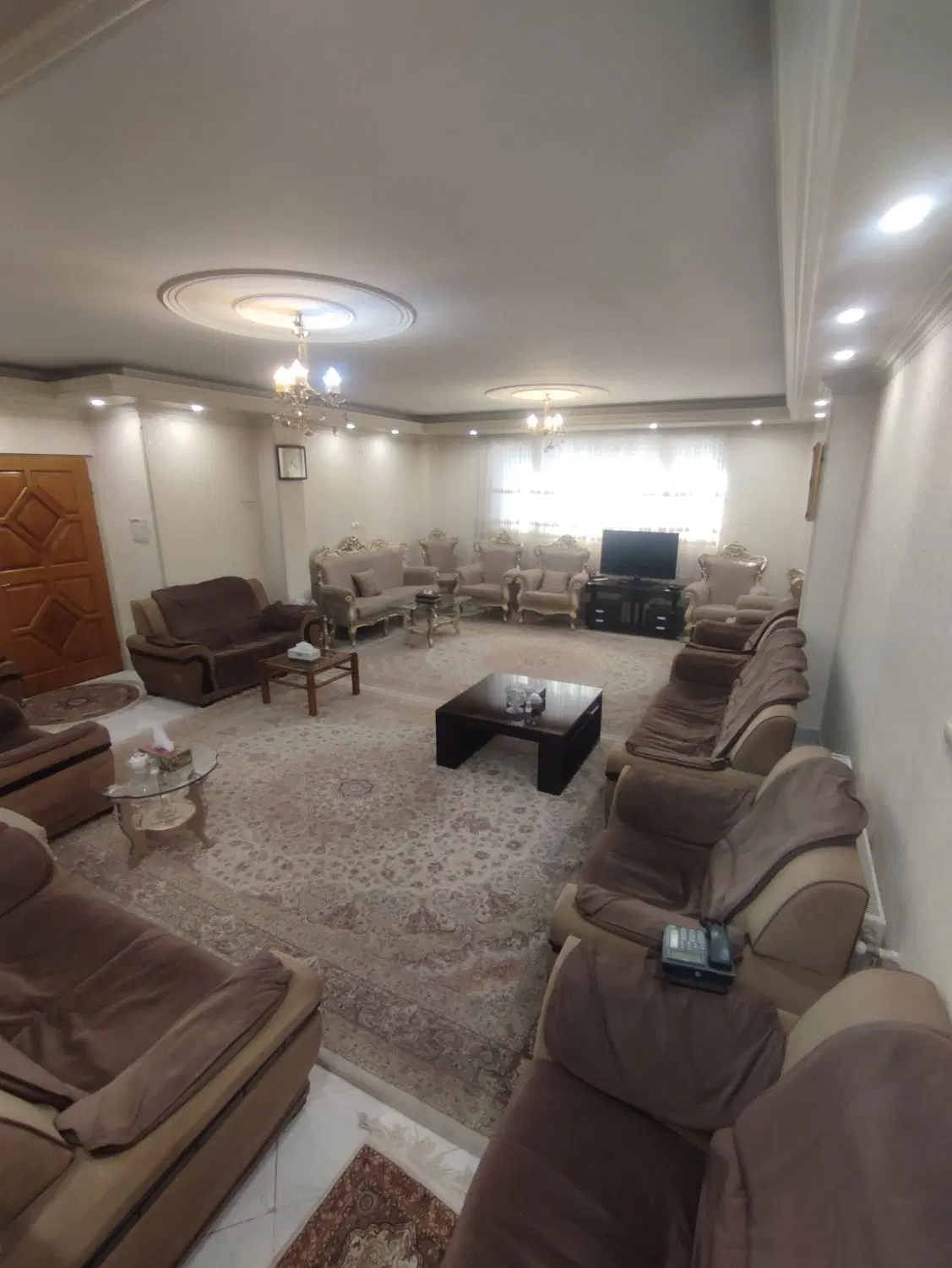 رهن و اجاره_ آپارتمان 105 _متری دوخوابه
