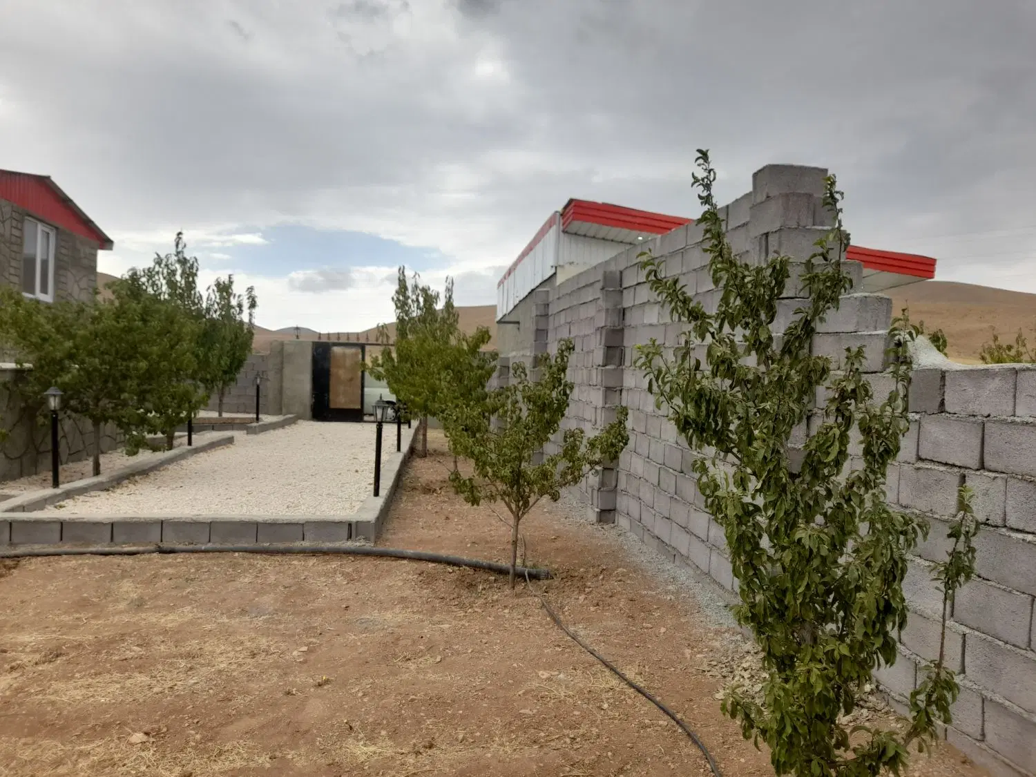 باغ در حاجی اباد