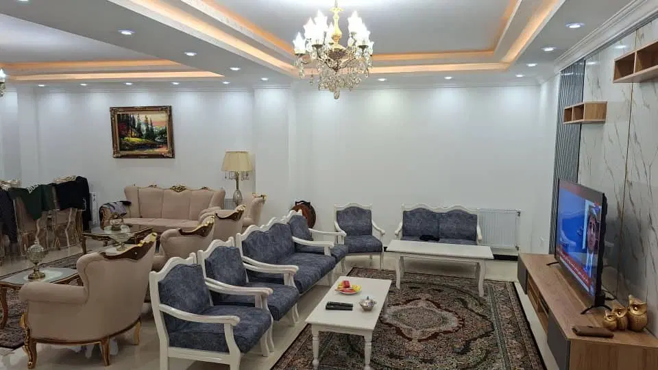 ساختمان ۲۵۰متری رودکی متین