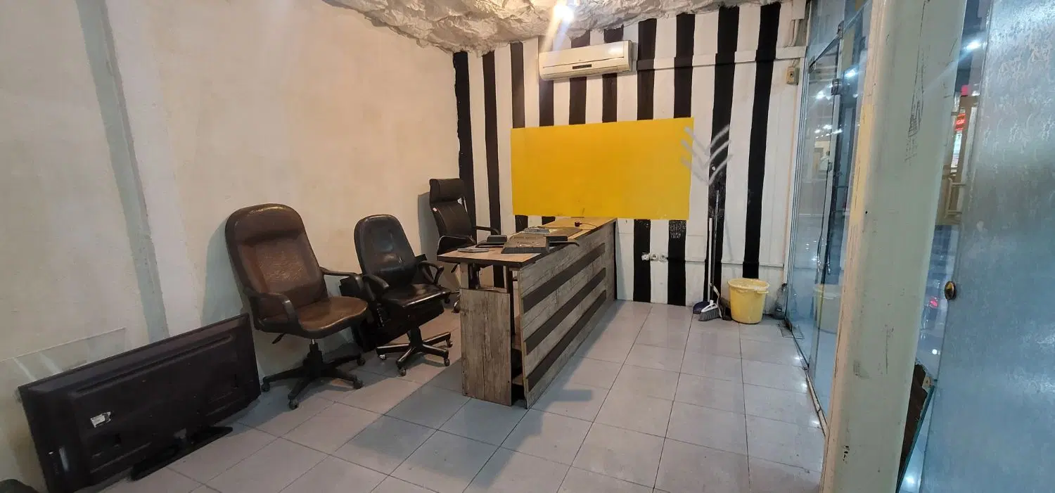 فروش یک باب مغازه۱۸ متری خیابان داریوش