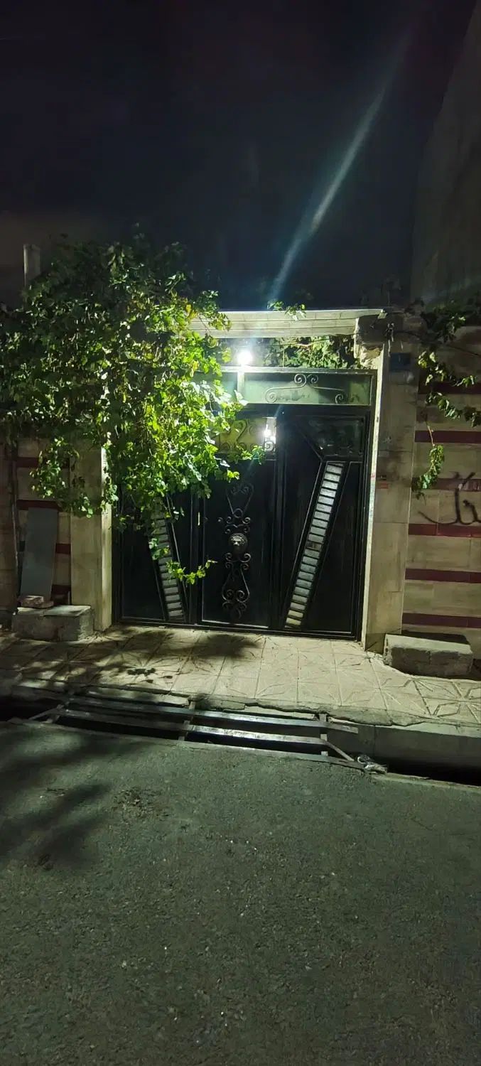 ویلایی سیزده ابان عظیم اباد
