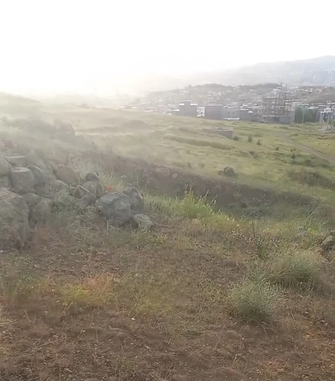 زمین ۱۰۰ متری آساوله
