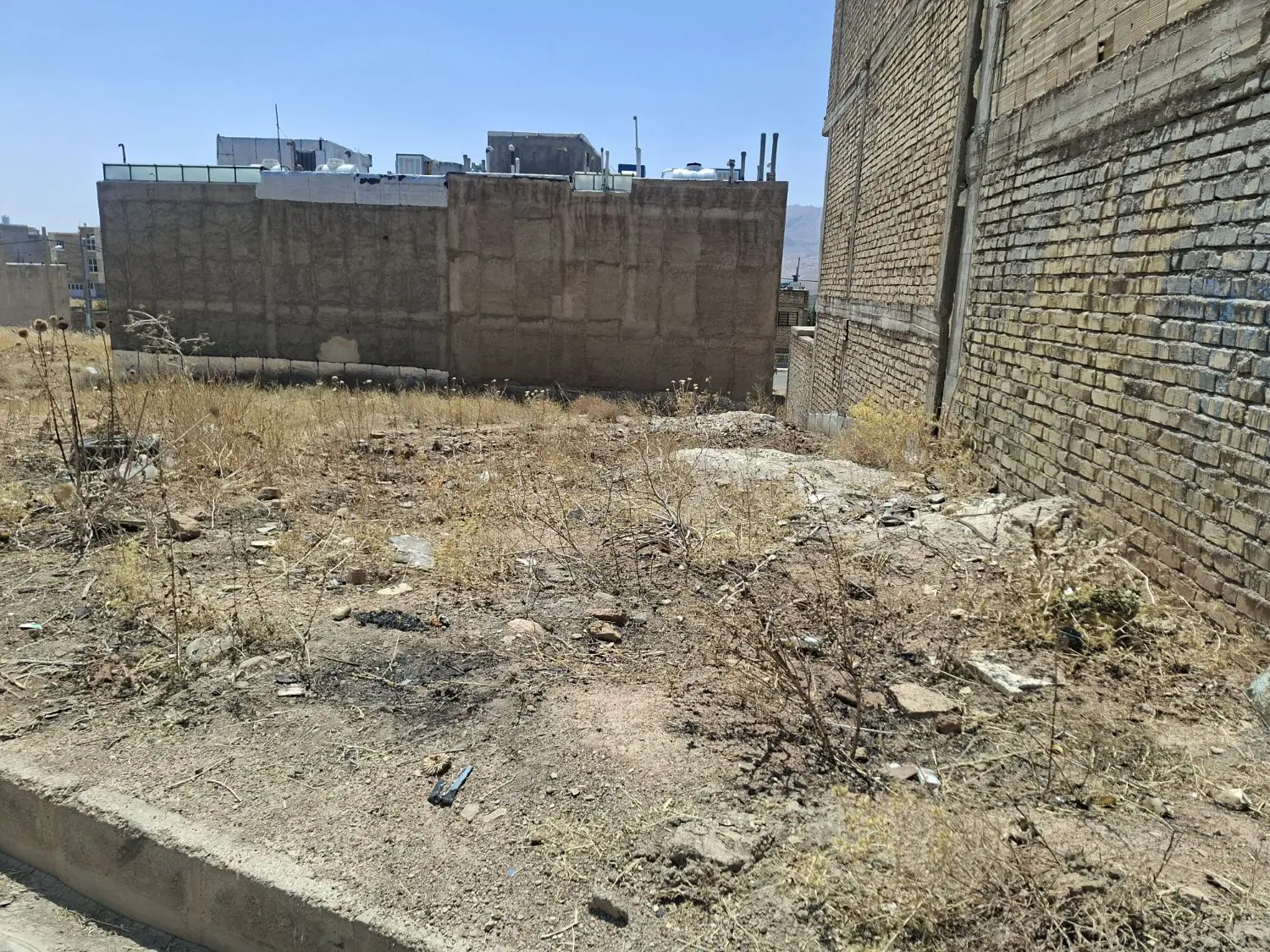 زمین مسکونی فاز دو صدرا خ زیبا
