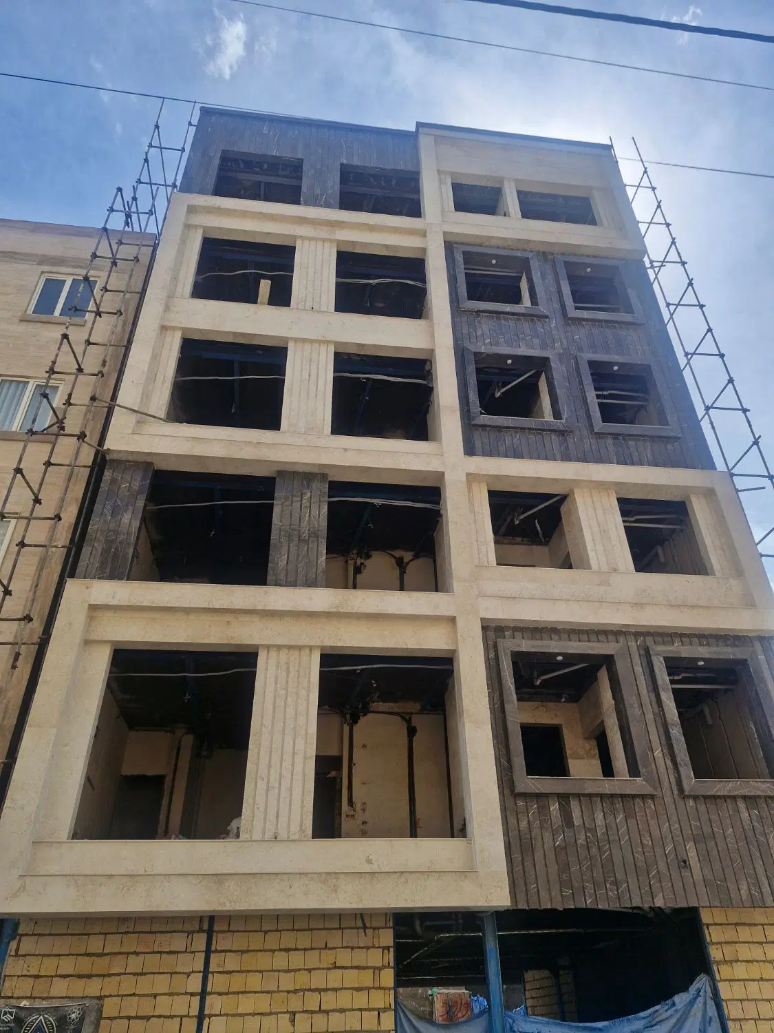 اپارتمان 200متر 3خواب.