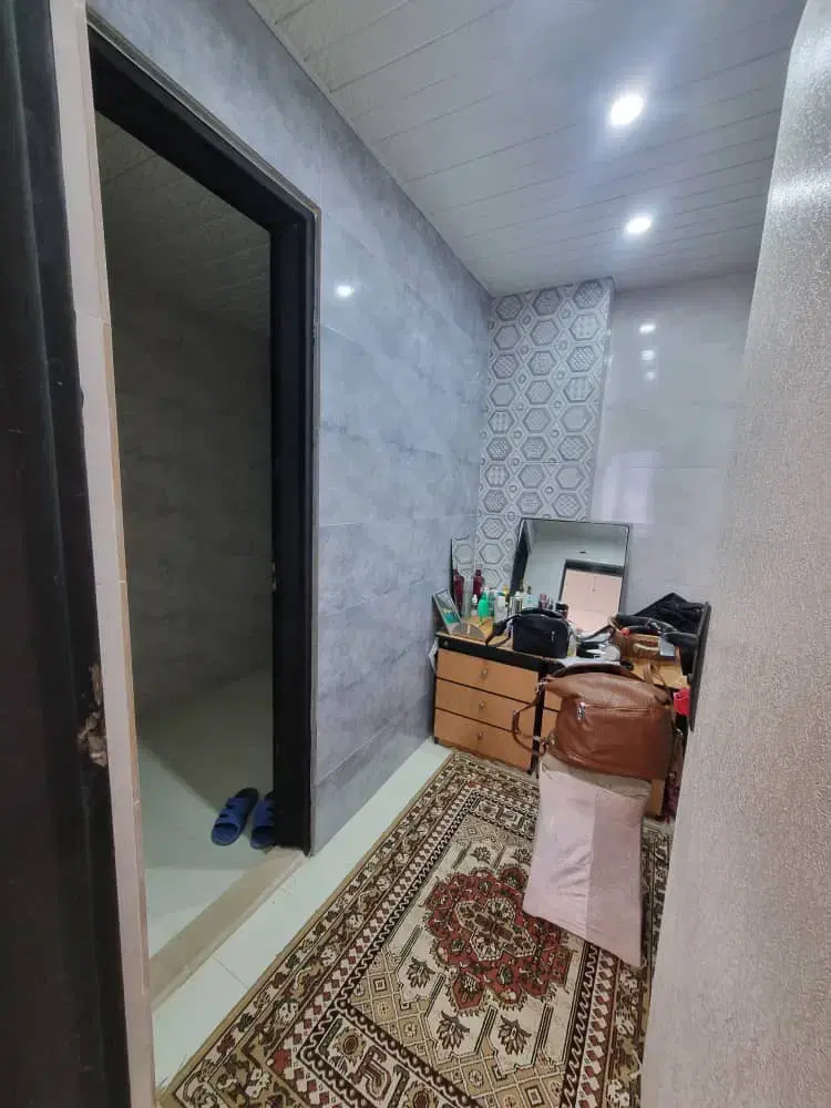 آپارتمان نو ساز ویو ابدی،مالکم.