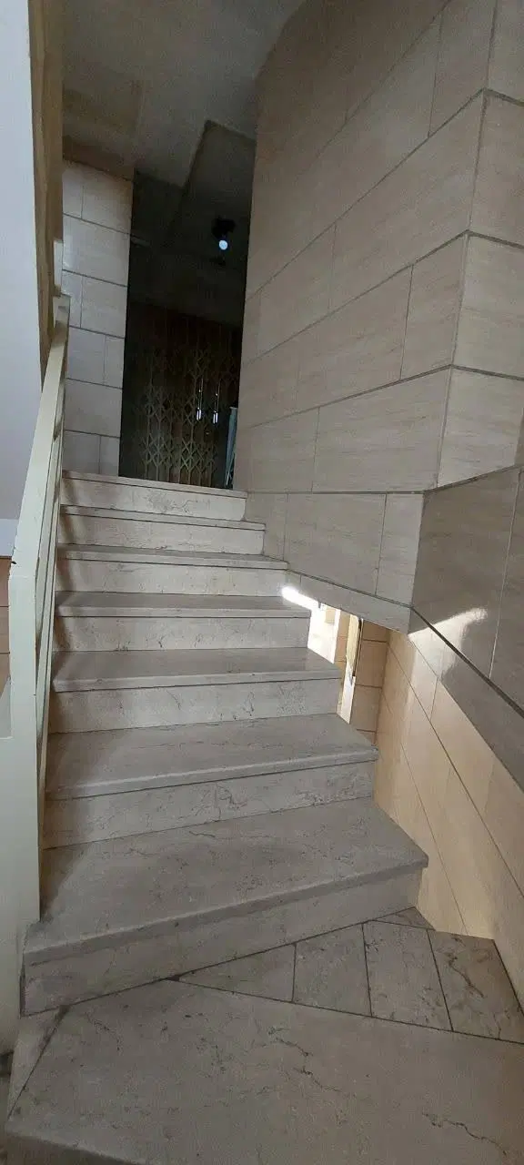 اپارتمان ۸۳متری تک واحدی