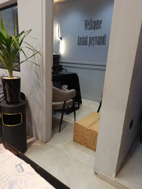 ۲۰۶متر۳خواب طبقه چهارم یاران ۲۲ سند۶دانگ ملک
