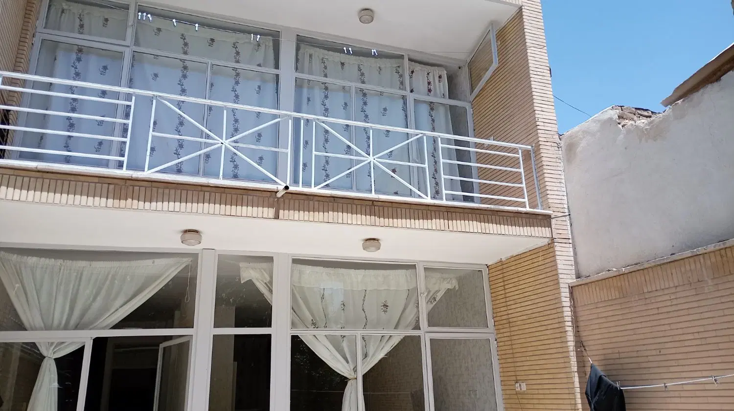 خانه ویلایی ۲طبقه باتون