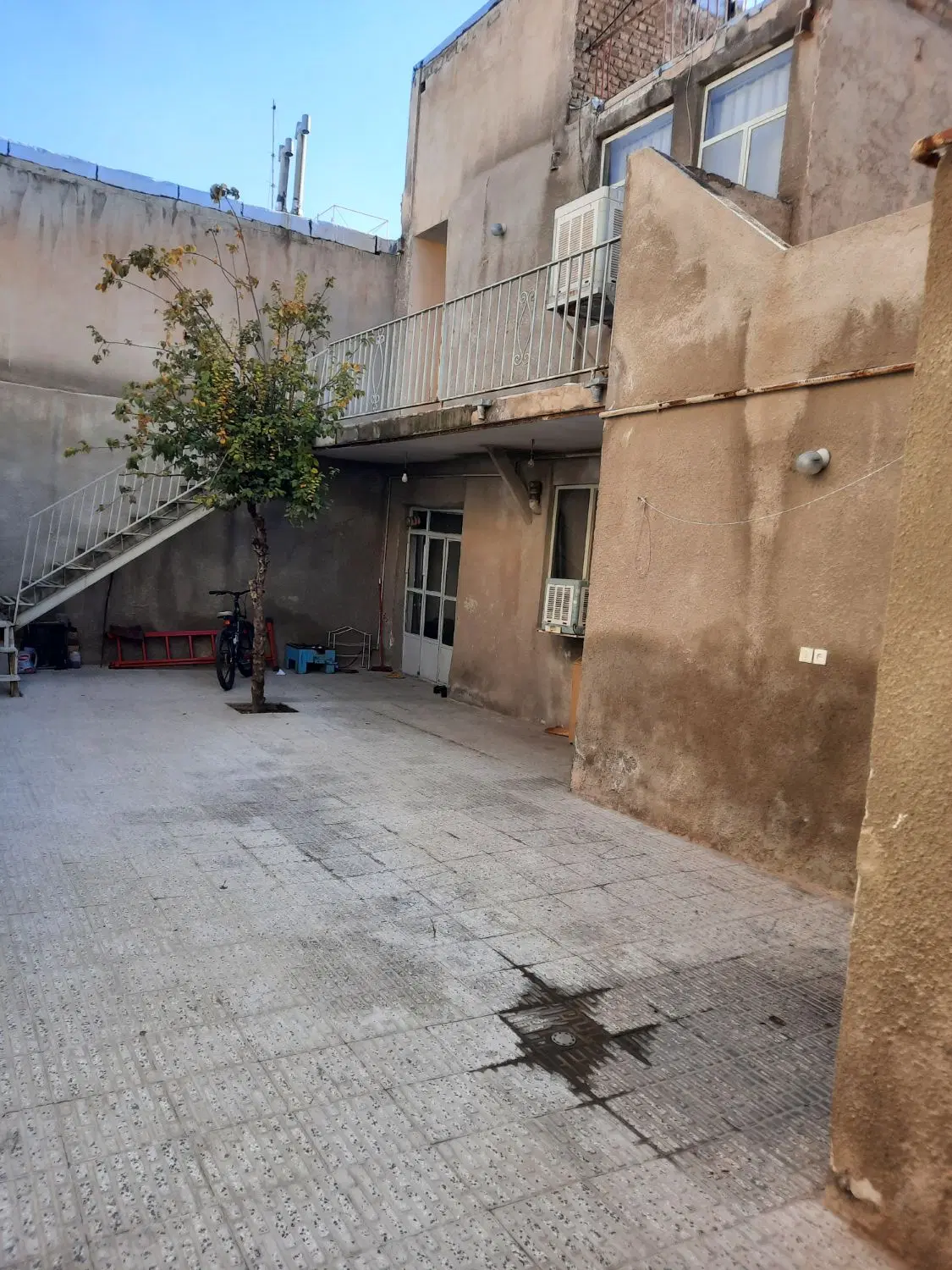 رهن منزل مسکونی مولوی غربی