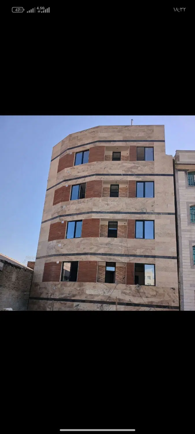 ۶۳متری یک خواب نوساز طبقه اول خ بریانک