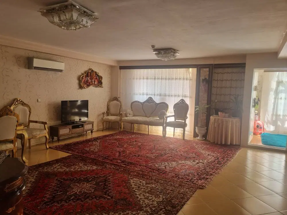آپارتمان تک واحدی در کوی ولیعصر