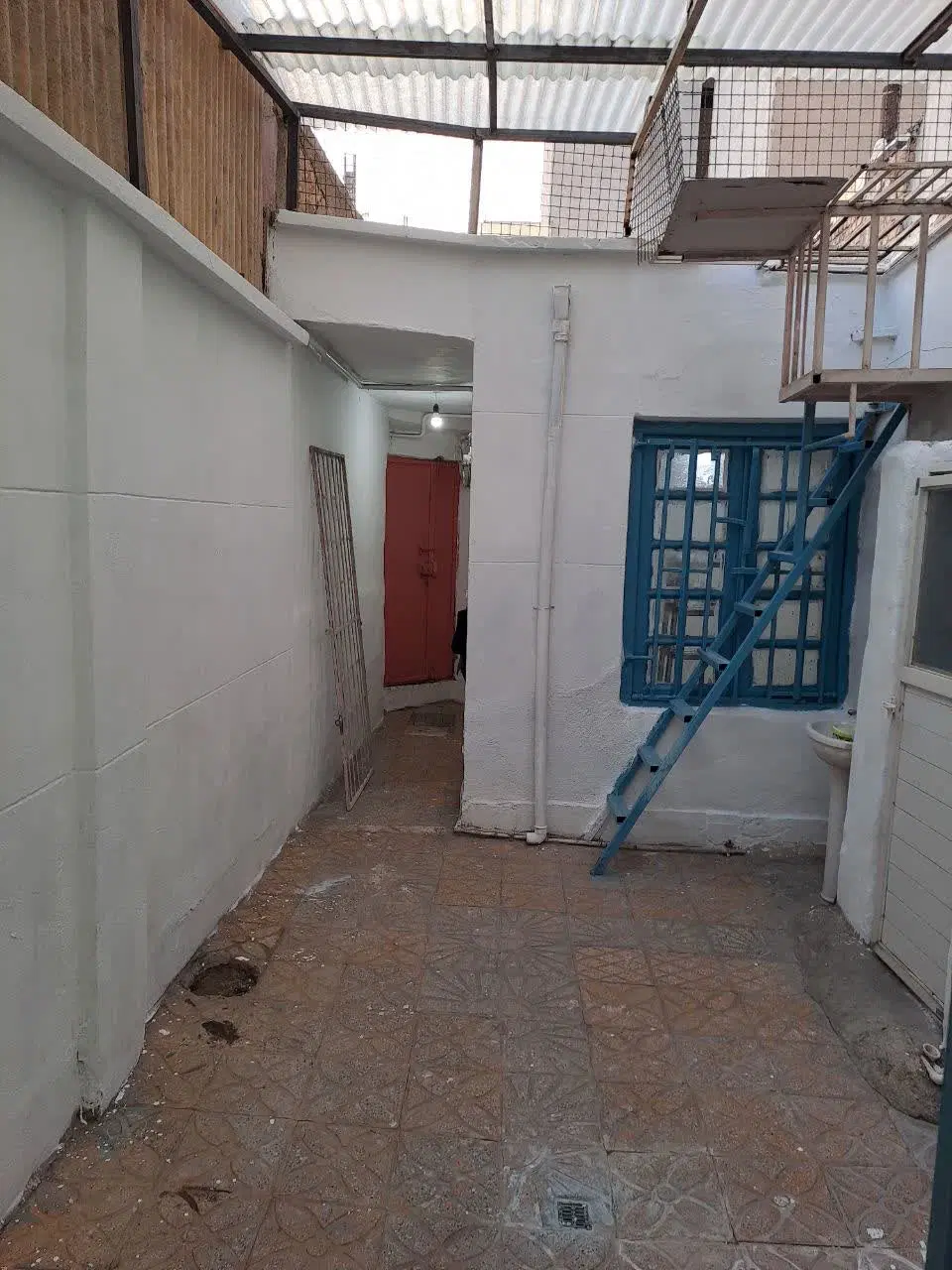 خانه حیاطی دربست