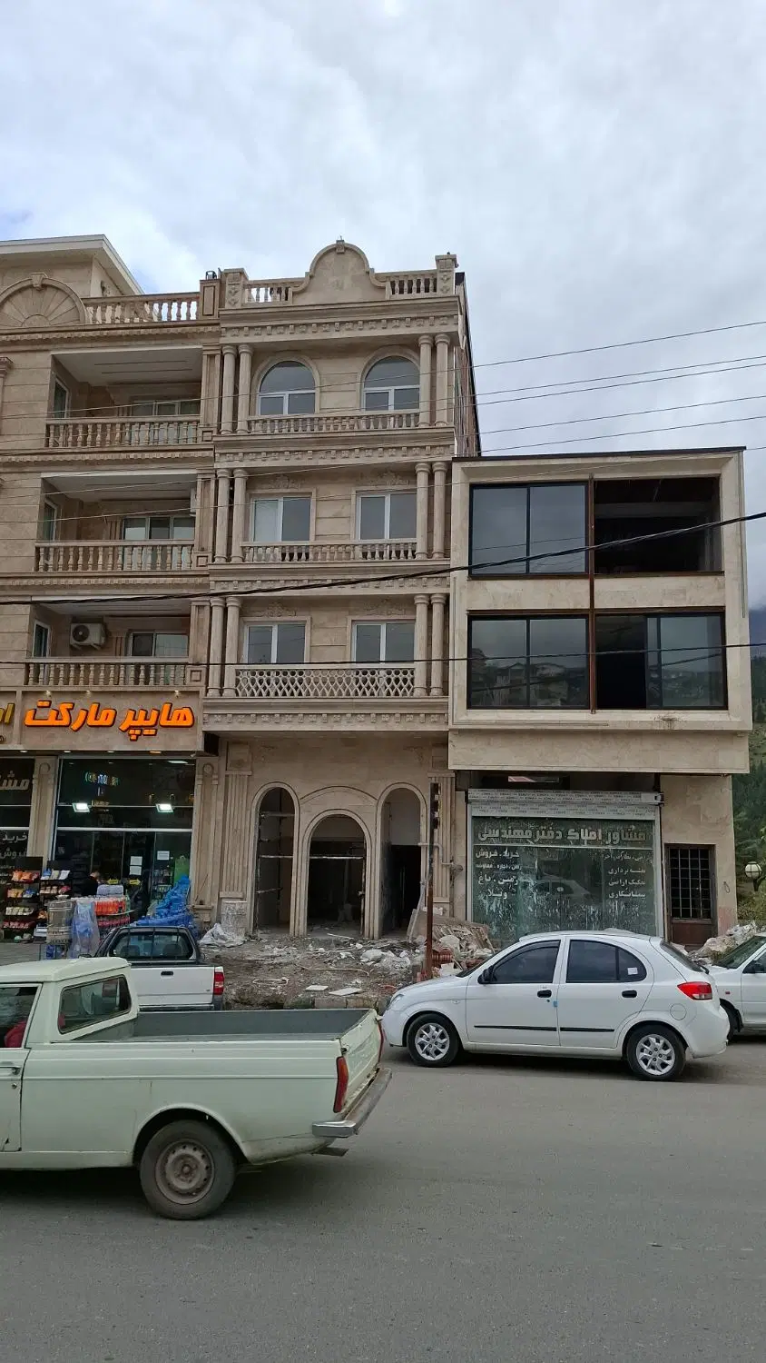 فروش سه طبقه تجاری