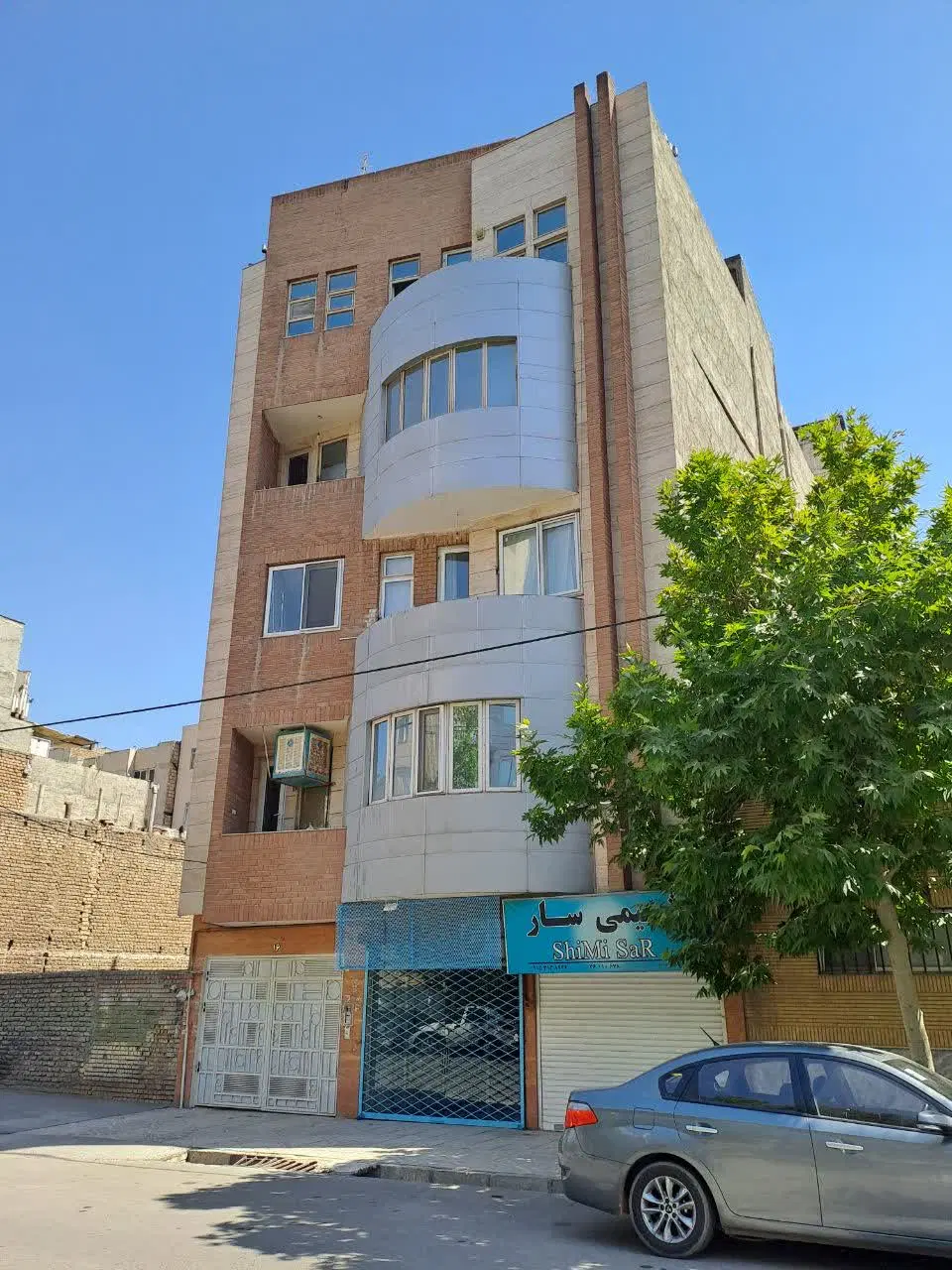 رهن و اجاره مغازه بهترین لوکیشن حاشیه امامت ومعلم