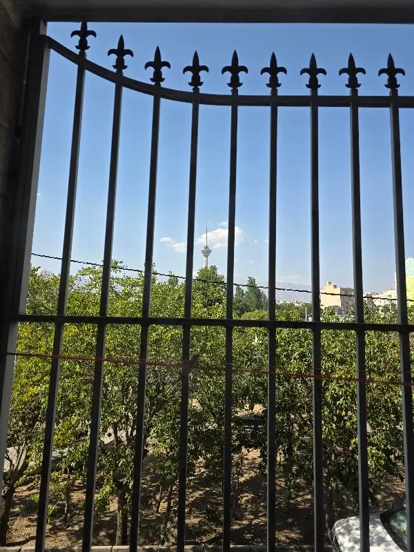۸۰ متری _ دوخوابه _دلباز _ شهرآرا