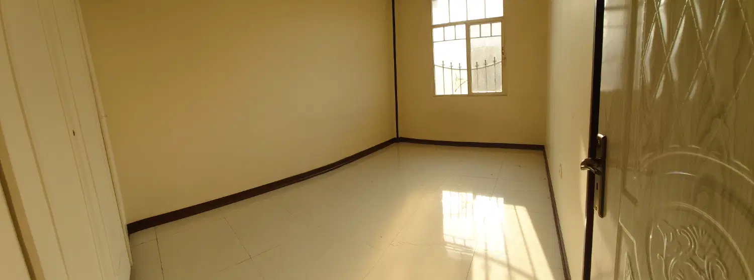 آپارتمان  پارکینگ دار نور عالی