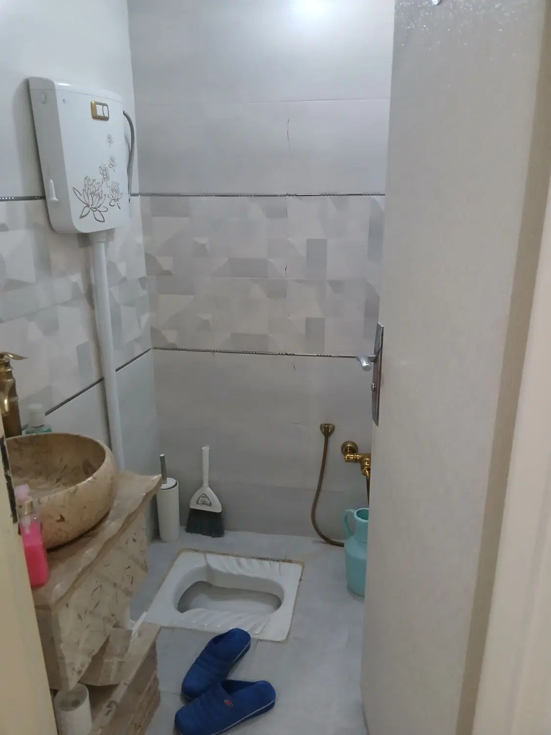آپارتمان تک واحدی فول امکانات