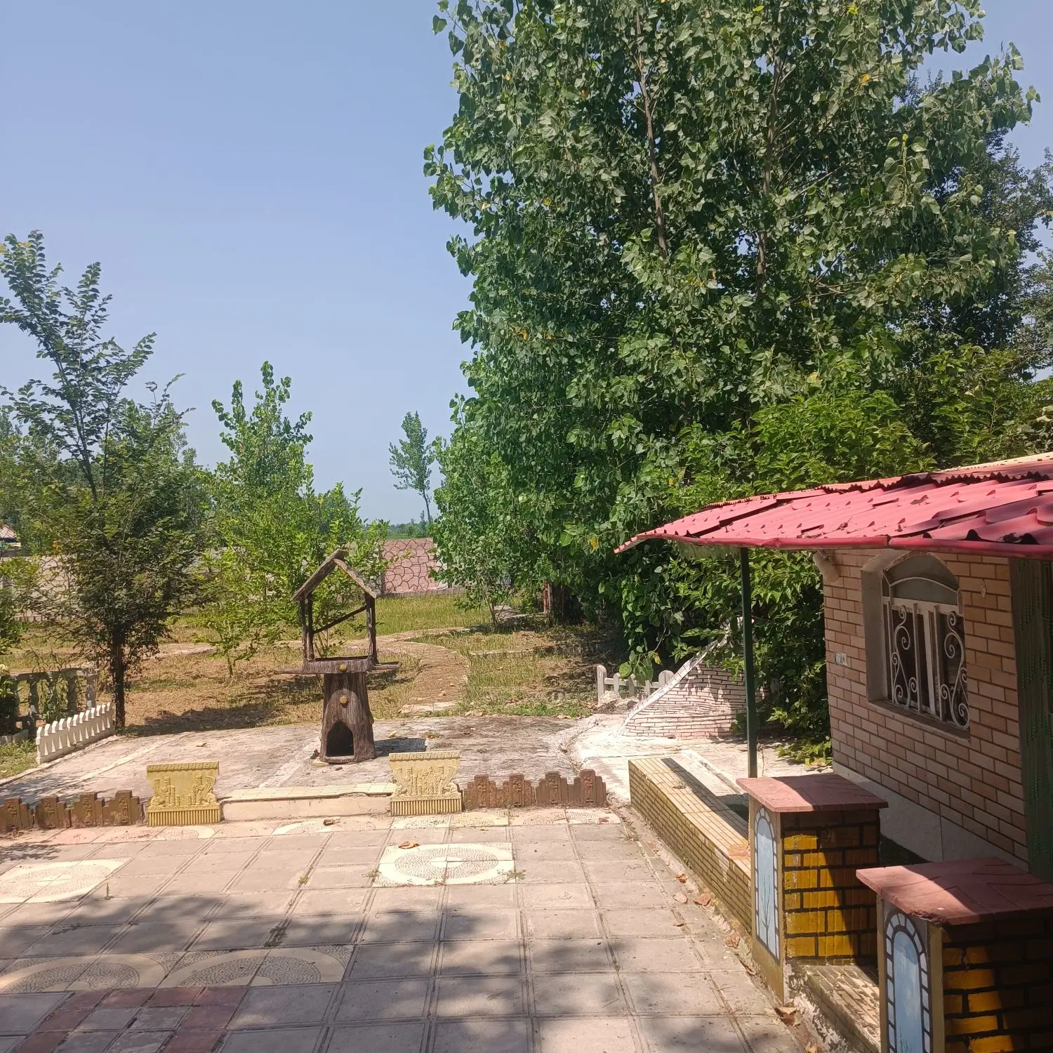 زمین دور دیوار ۳۵ متر بر آسفالت دو کله نزدیک بلوار