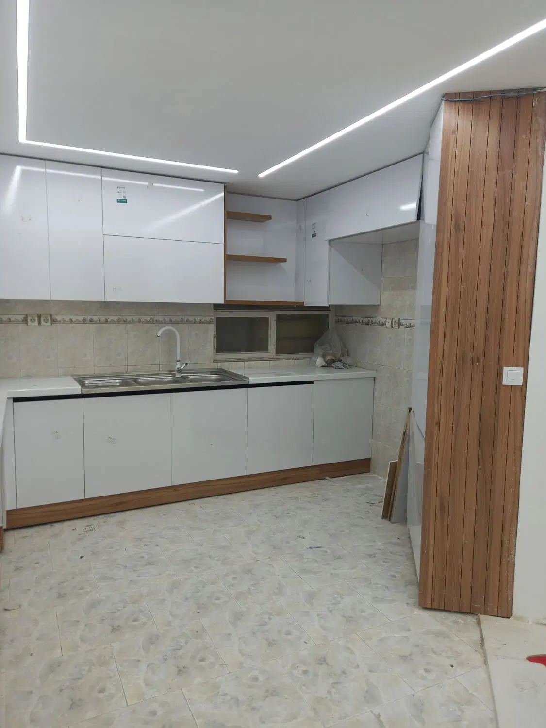 اپارتمان سند دار دوخوابه صدرا مولانا