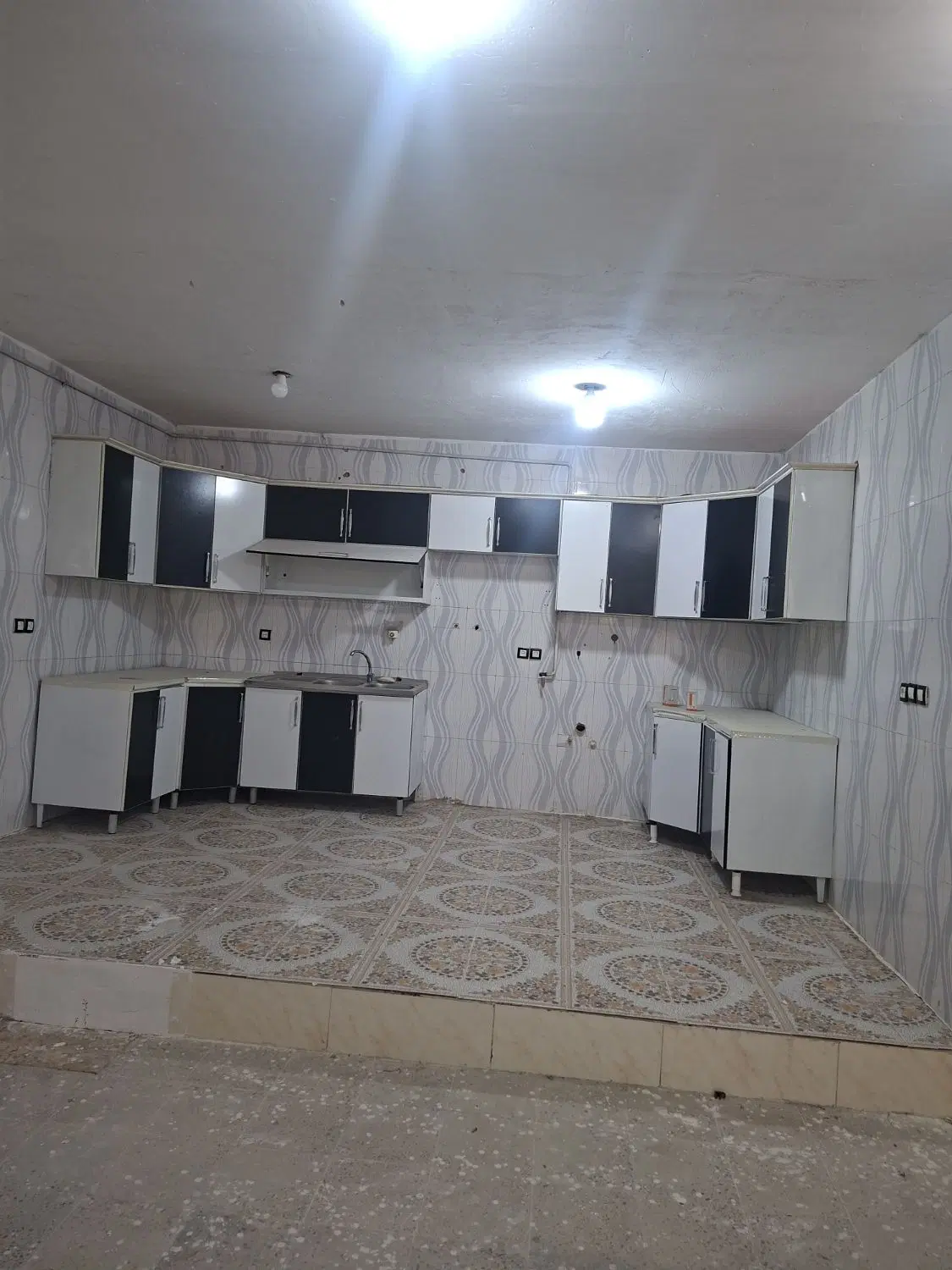 خانه  همکف کرایه ای تلوری .سهیل بیگی