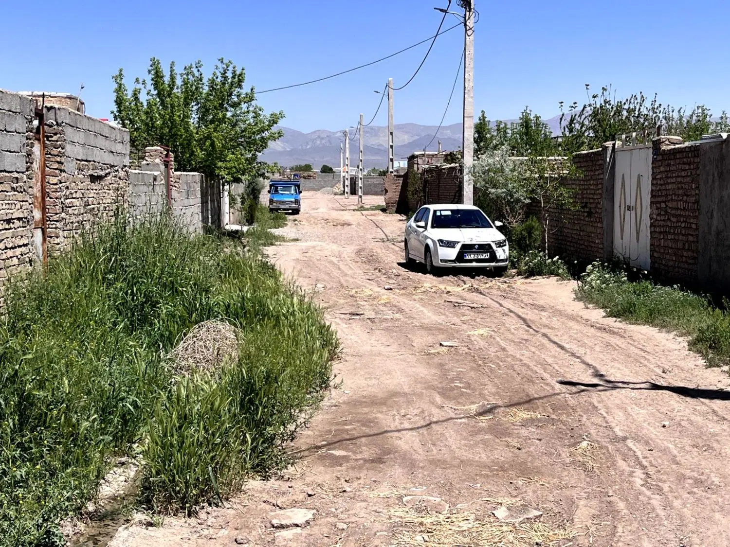 زمین مسکونی تجاری با بهترین لوکیشن