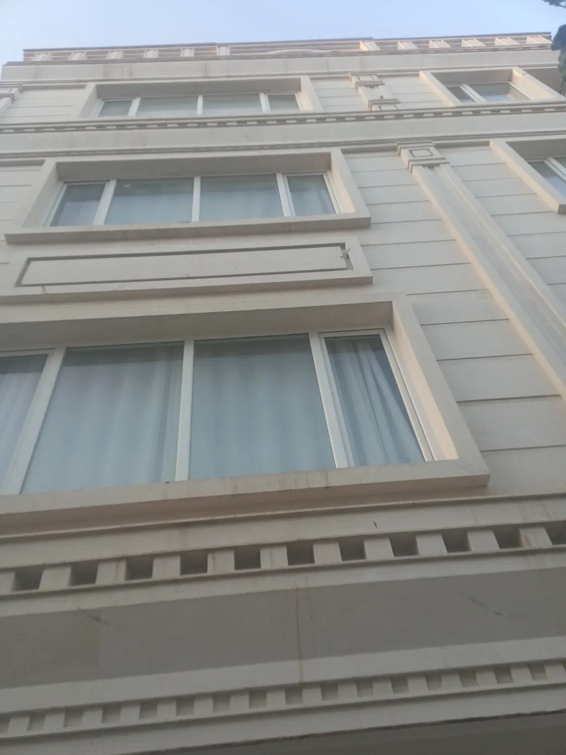 اجاره واحد اداری خ ملاصدرای اصلی