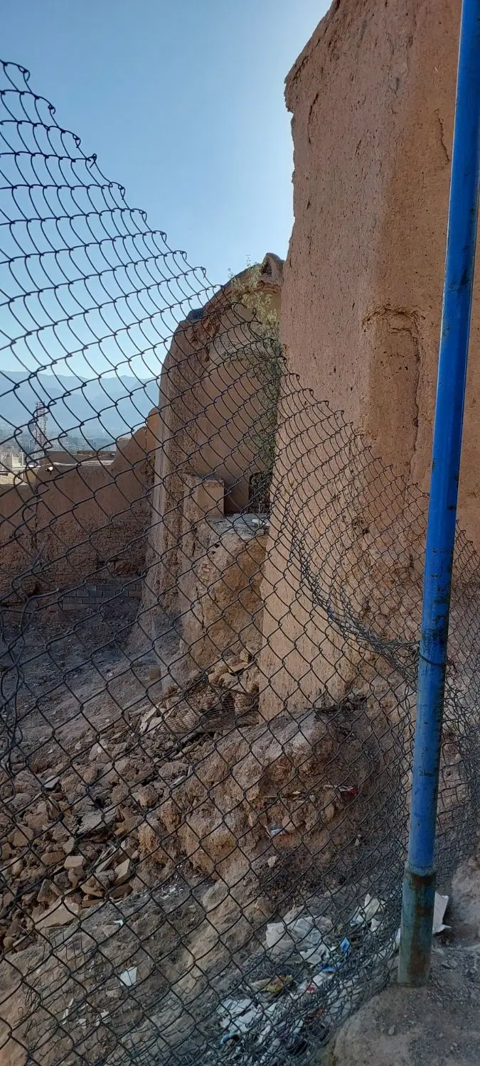 خانه قدیمی کلنگی