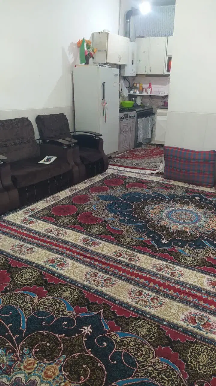 یک واحد راه جدا ۷۰ متر فوتبال