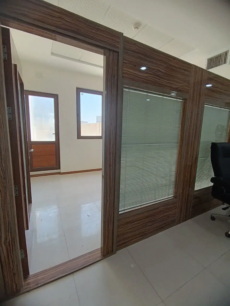 اجاره واحد اداری تجاری در سپاد