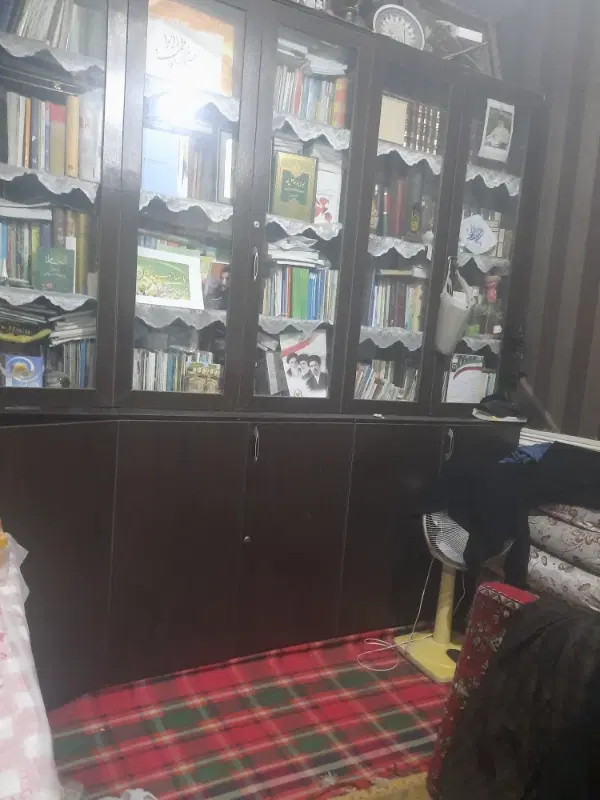 منزل مسکونی ۴۱۰ متر ۸۰ و۱۳۵  و۱۳۵ و۶۰متر پارکینگ