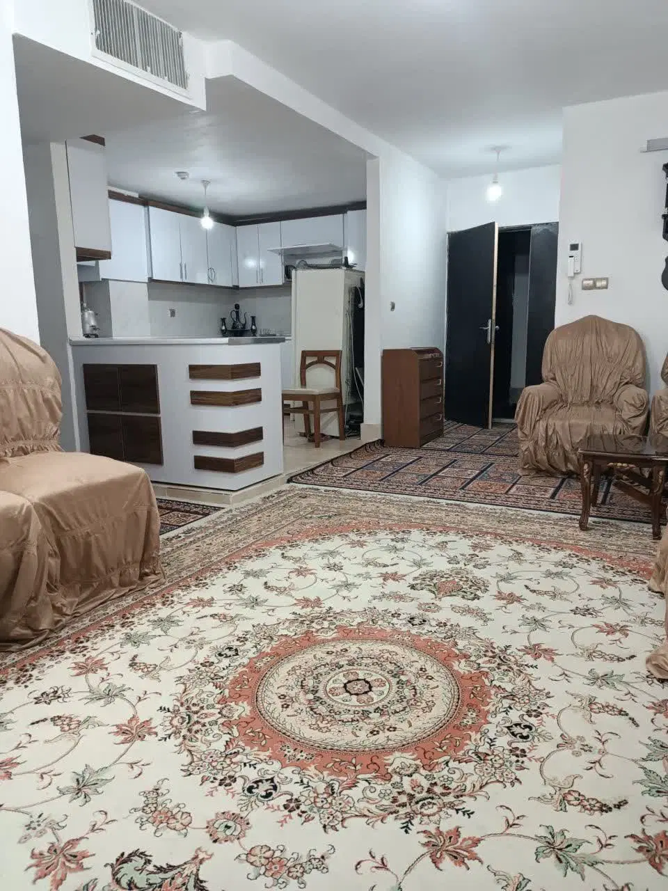 آپارتمان در گلبهار