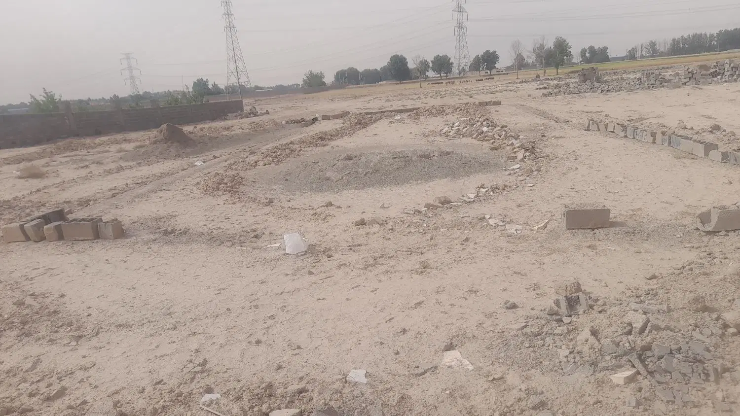 یک قطعه زمین