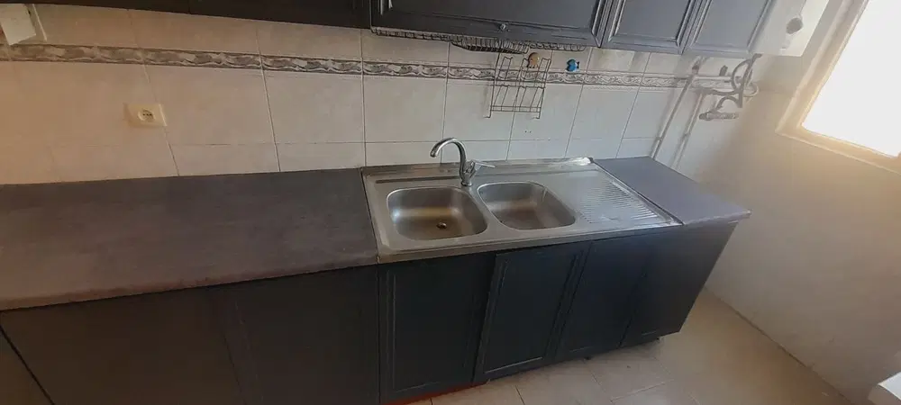 آپارتمان رهنی ۵۲متر _پارکینگ اختصاصی