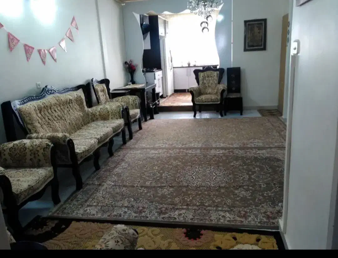 80متر،2خواب،طبقه2