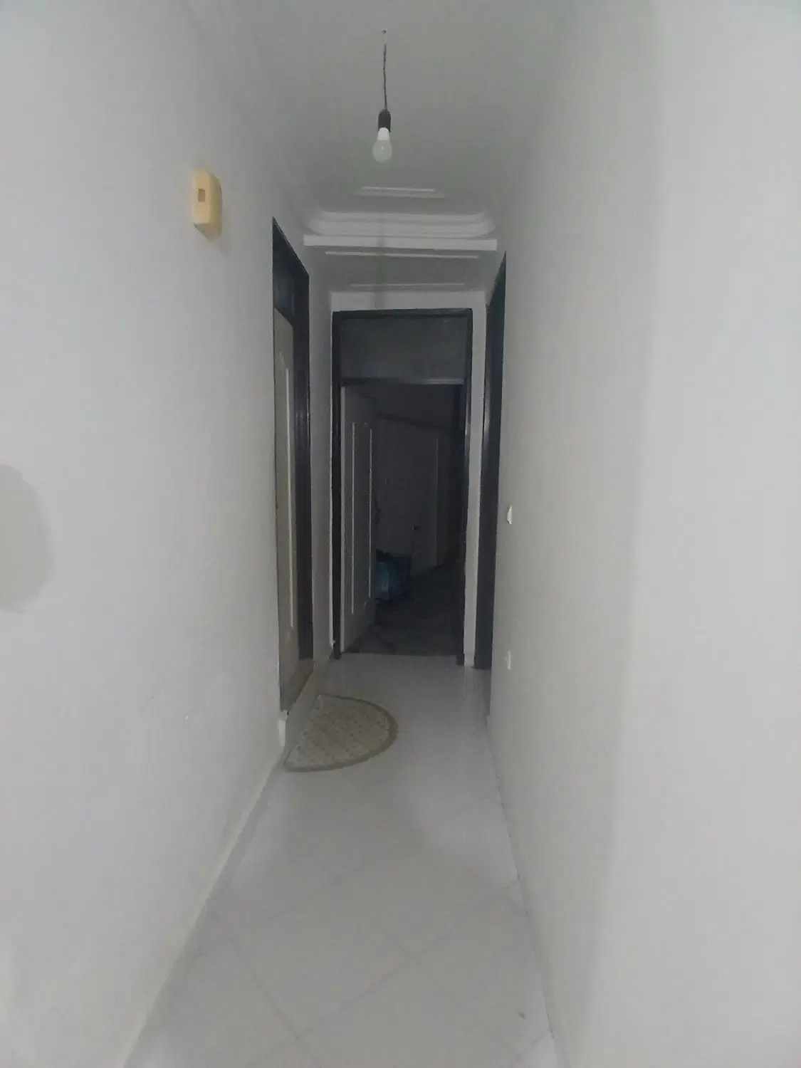 دو خوابه ۷۰ متری میدان شاه حسینی پلاک ۱