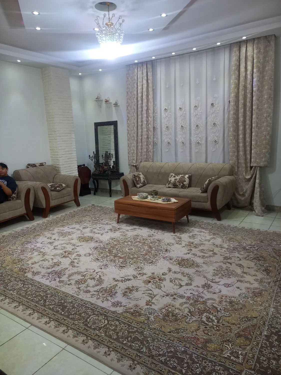 واحد ۶۵ متری خوش نقشه