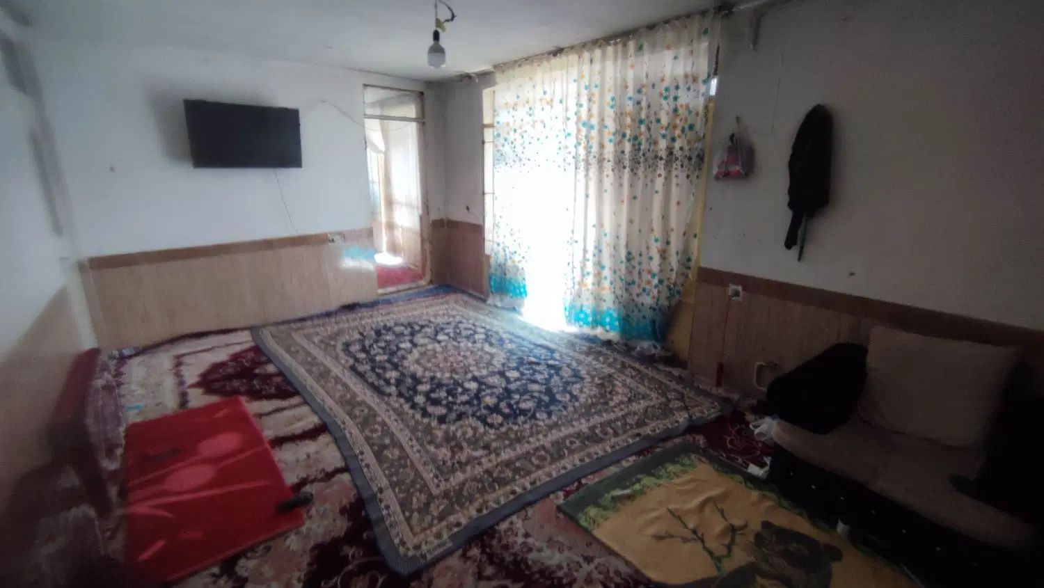 خانه ویلایی قدیمی ساخت