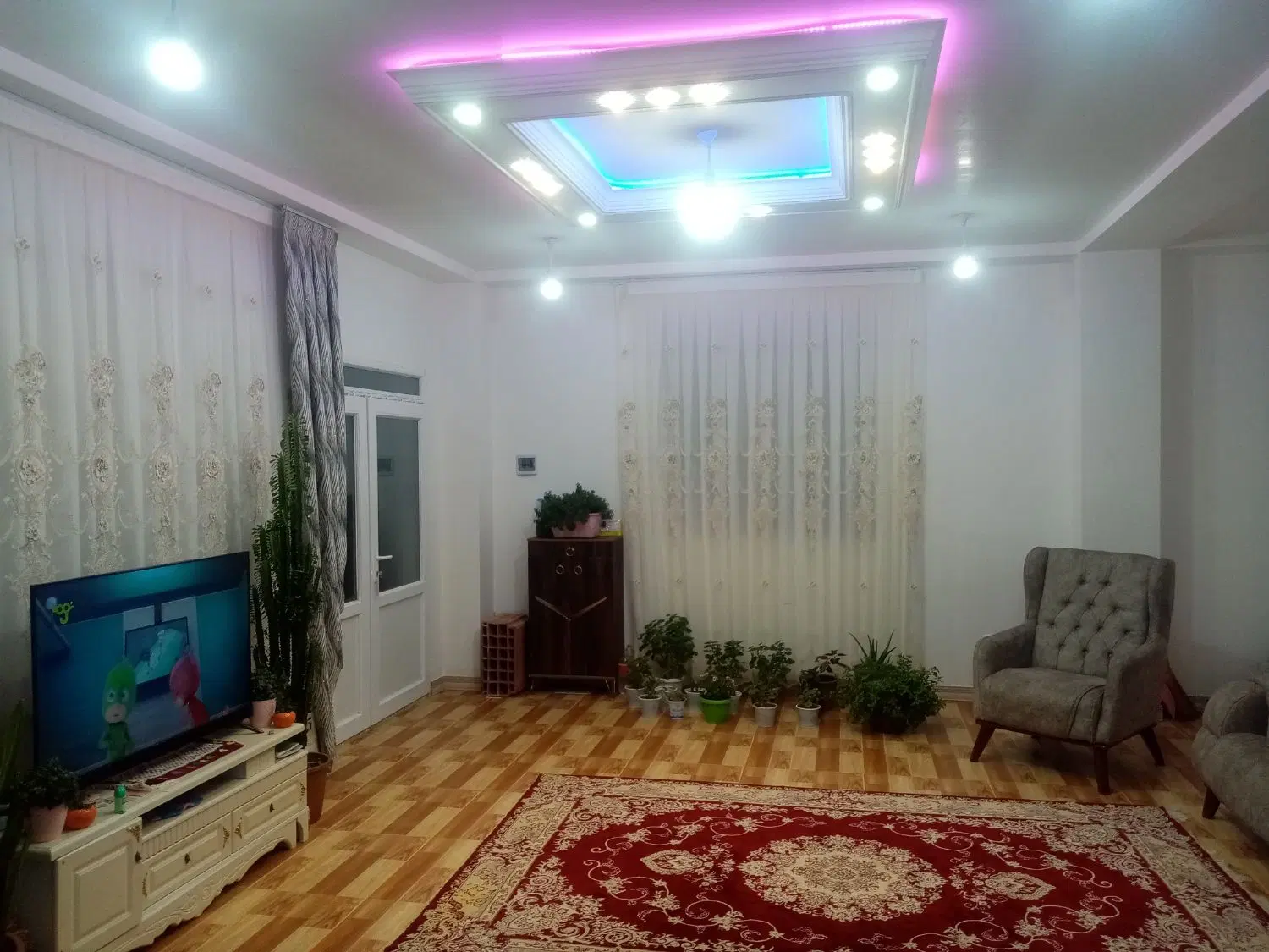 ویلا باغ در مسیرجاده میرزانق نمین