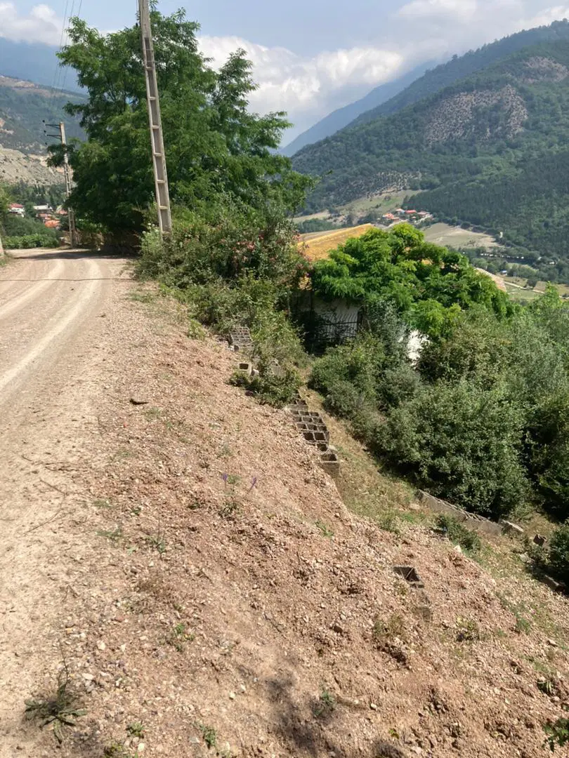 زمین مسکونی ۴۸۸ متر در رویان بالاتر از آب پری