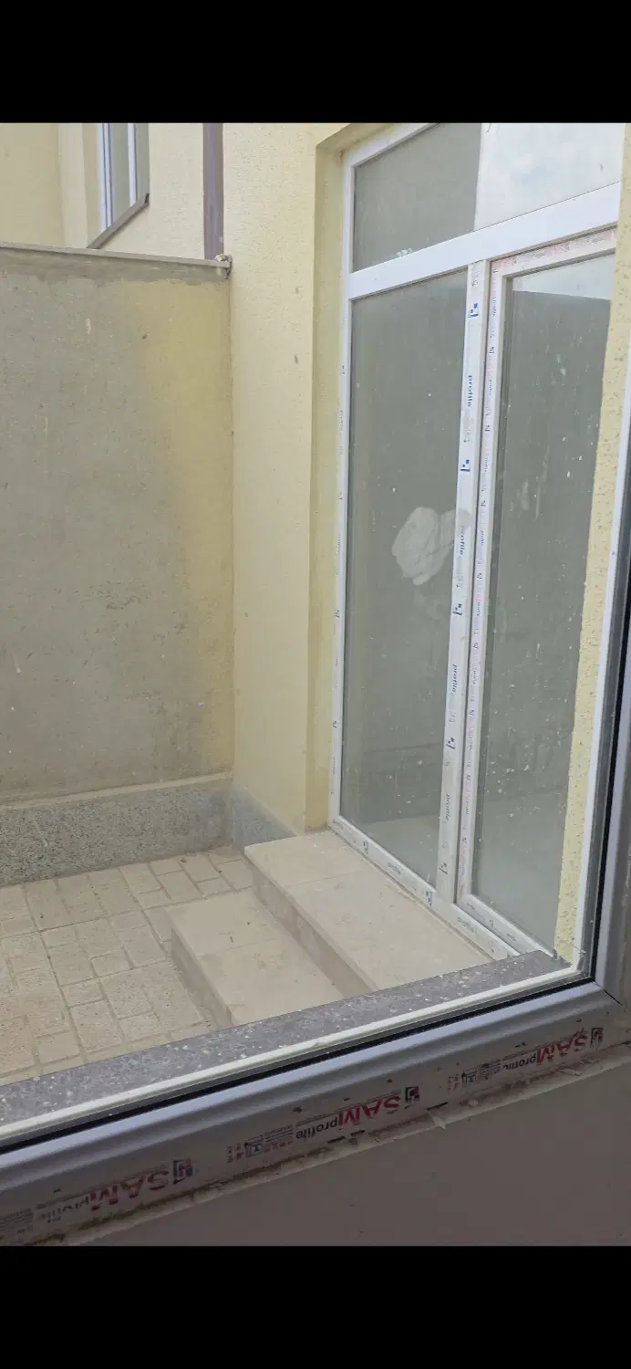 آپارتمان ۱۰۰متری کلیدنخورده همکف پارکینگ برخ اصلی