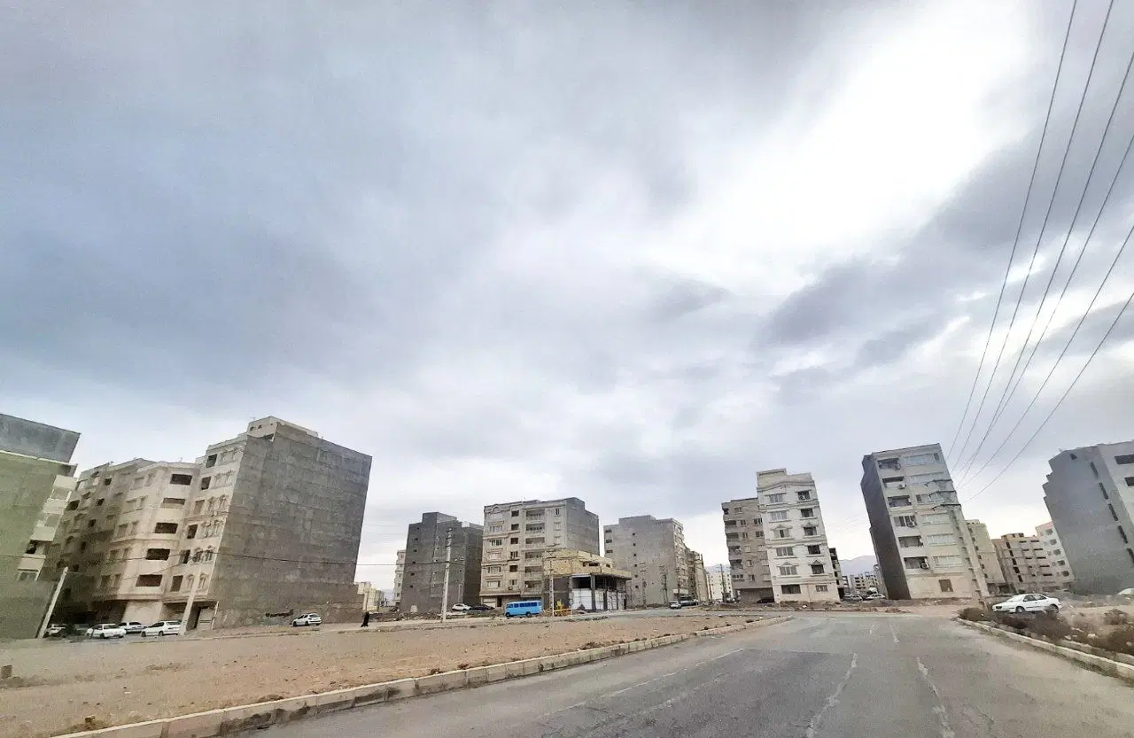 زمین واقع در مرکز شهر
