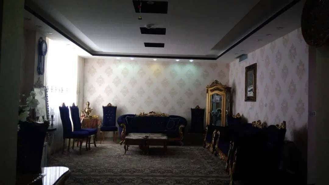 آپارتمان ۱۱۰ متری بهارستان دو( اقساطی)