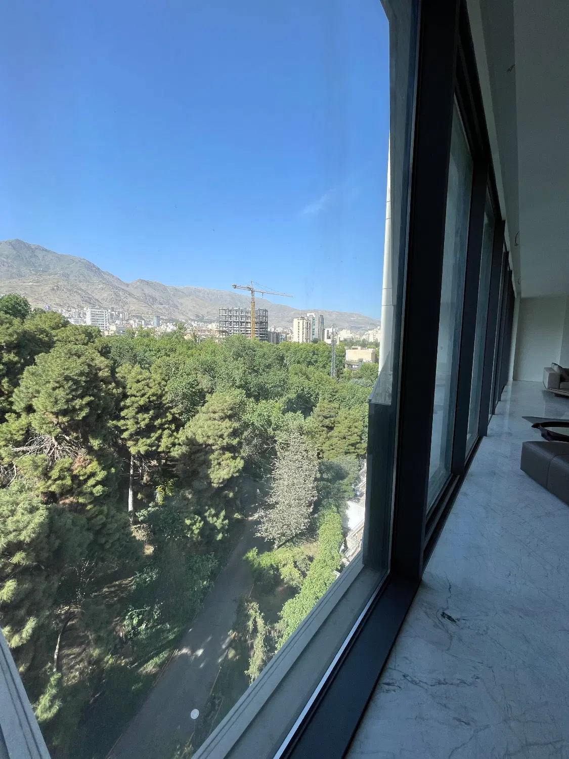 330متر4خواب 4پارکینگ برج باغ تک واحدی