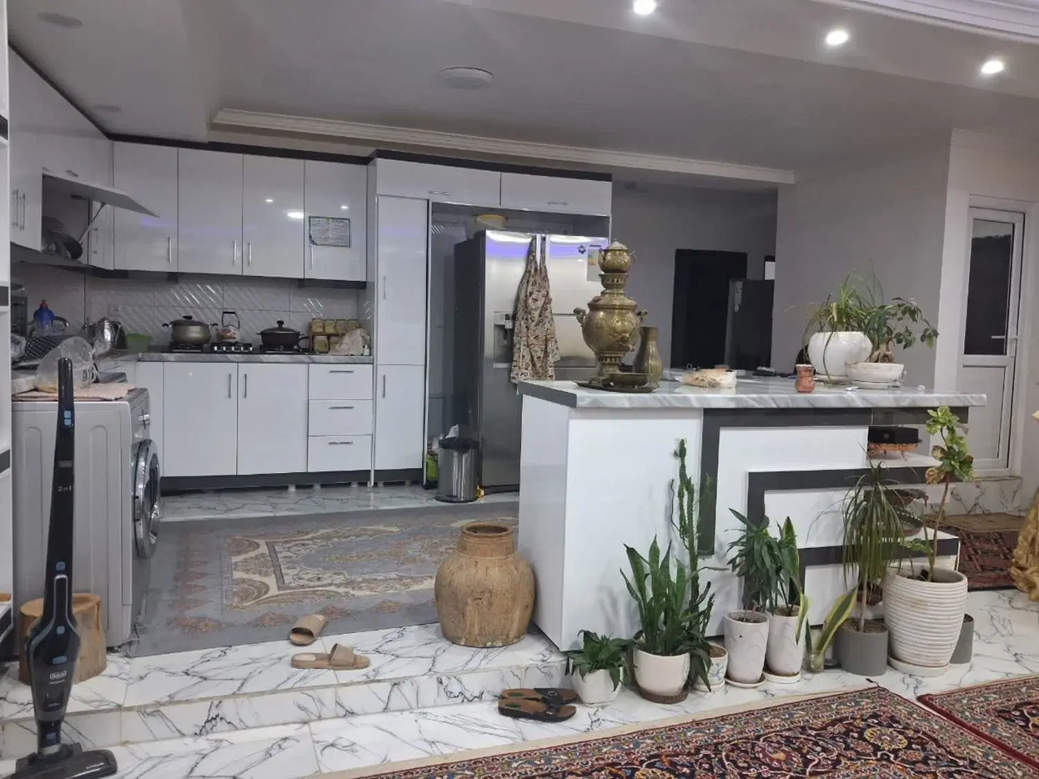 اجاره آپارتمان جمهوری