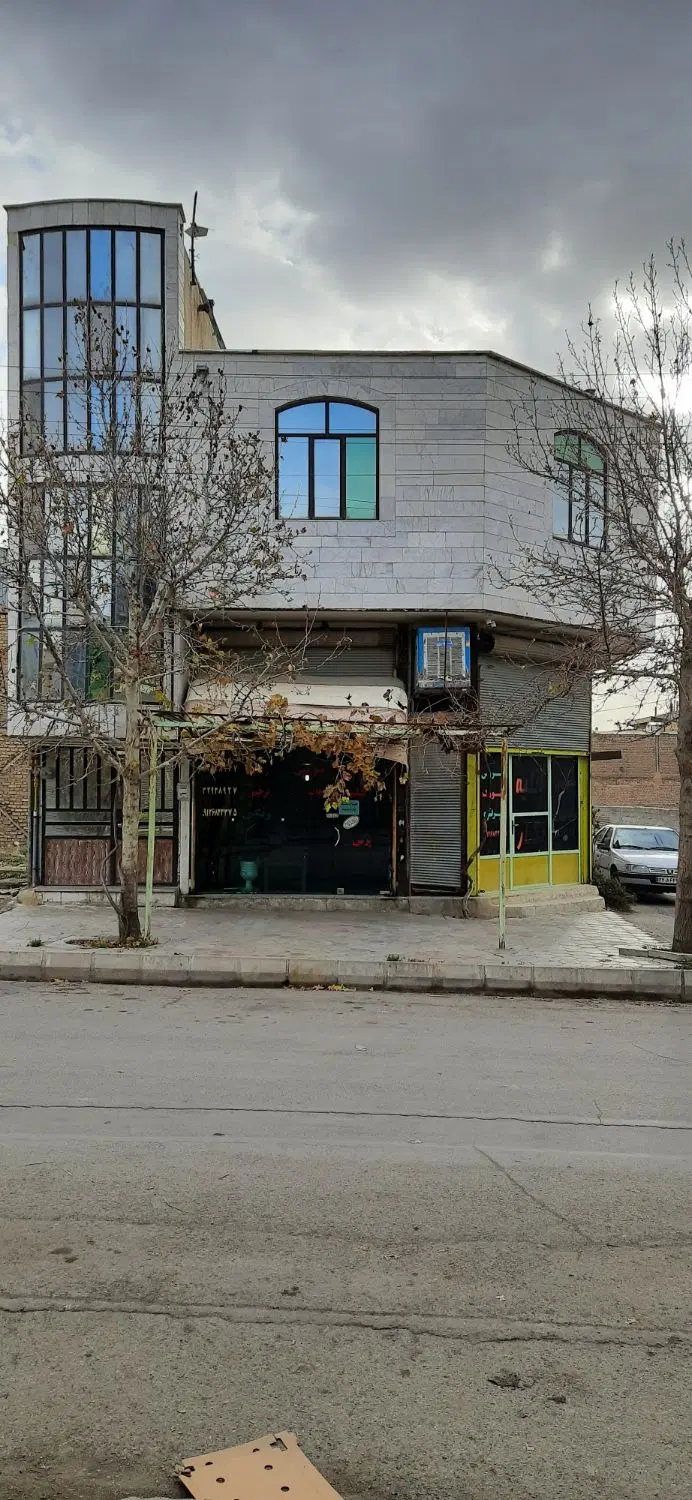 دو باب مغازه و یک کاحد ناصر آباد(میرپنجی)